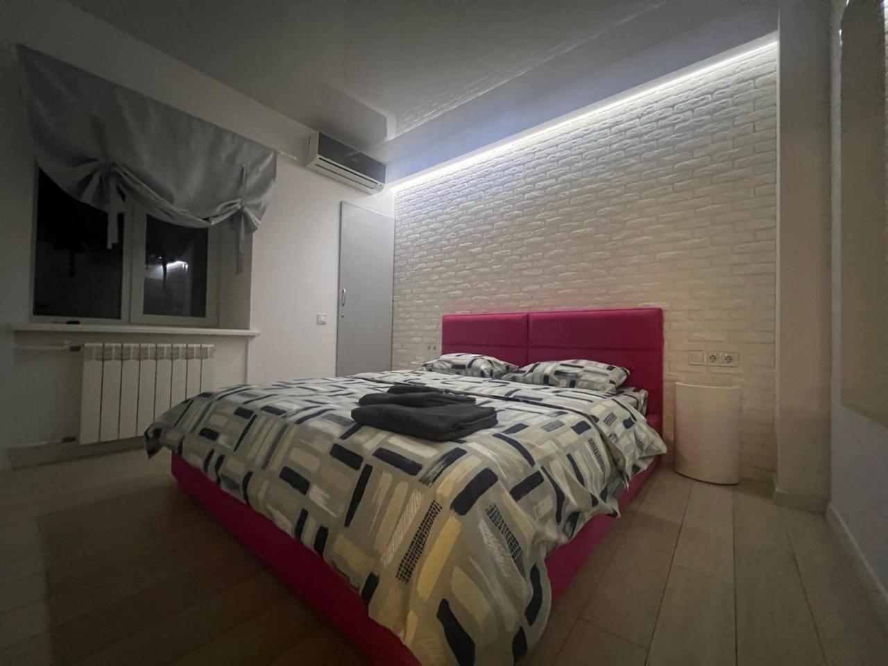 2-Room Luxury Apartment In The Center Kyiv Exterior photo