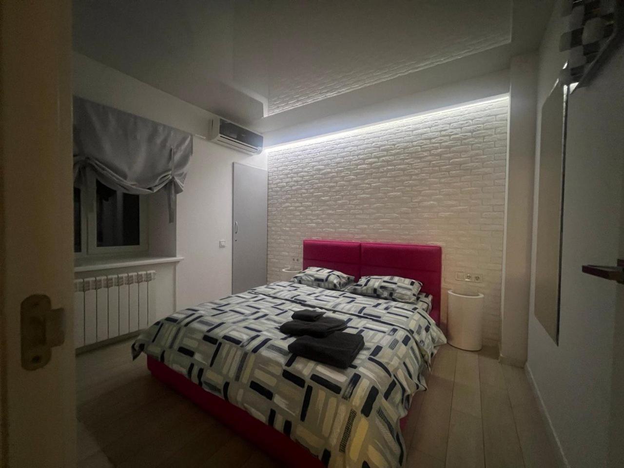 2-Room Luxury Apartment In The Center Kyiv Exterior photo